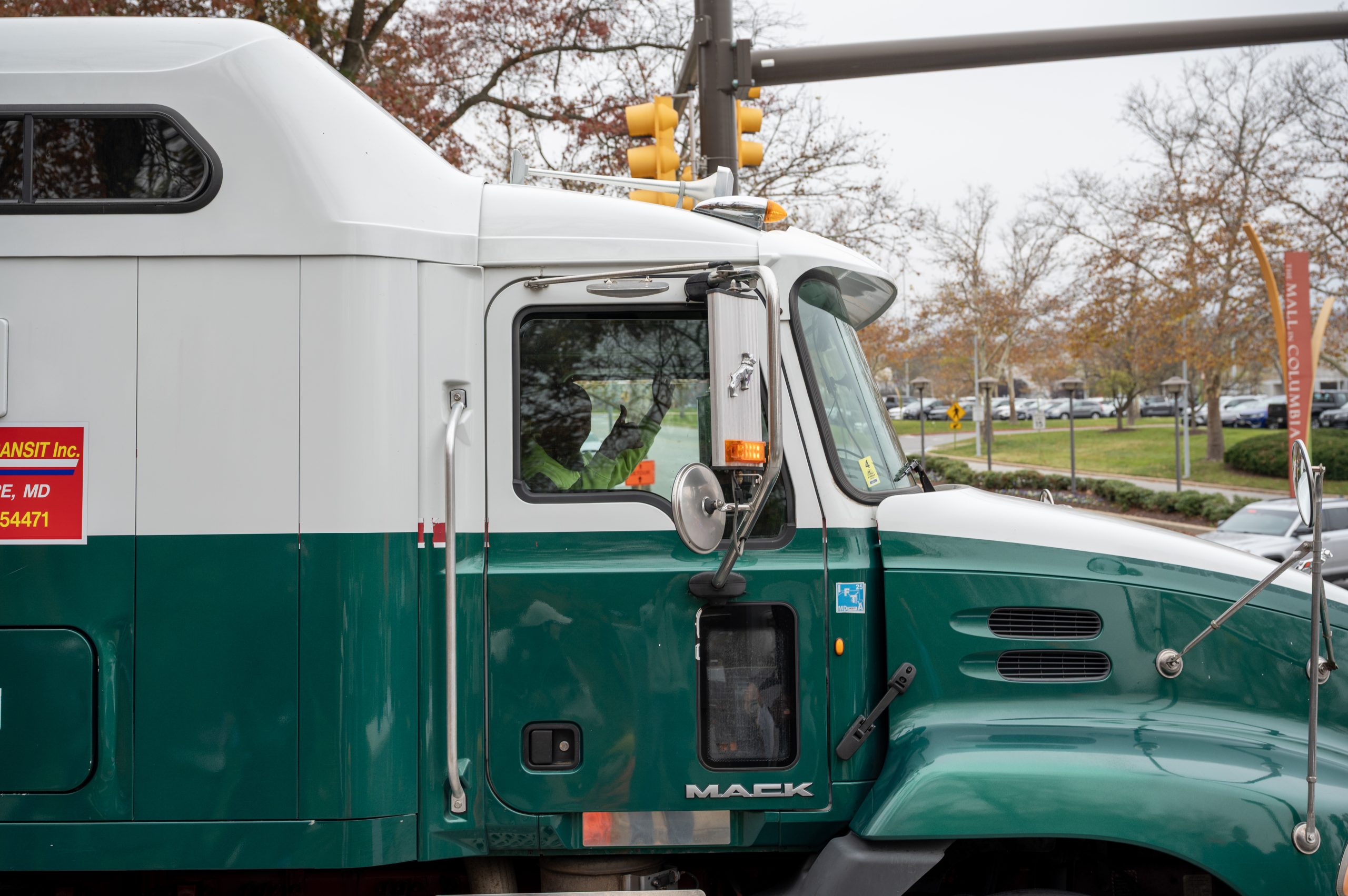 veterans-day-parade-a-11-9-2025-068_54912388408_o